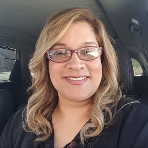 Meet your Posher, Nadia